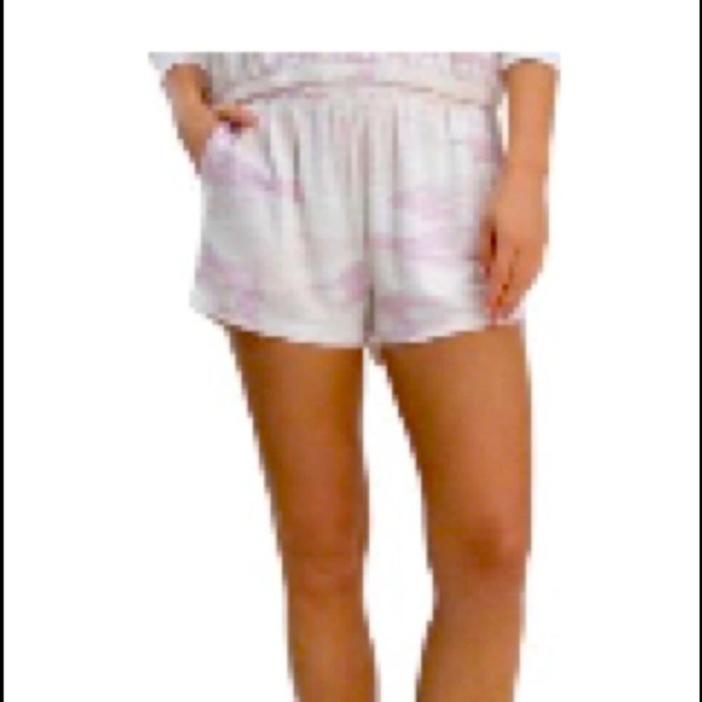 Splendid mauve camo flounce shorts